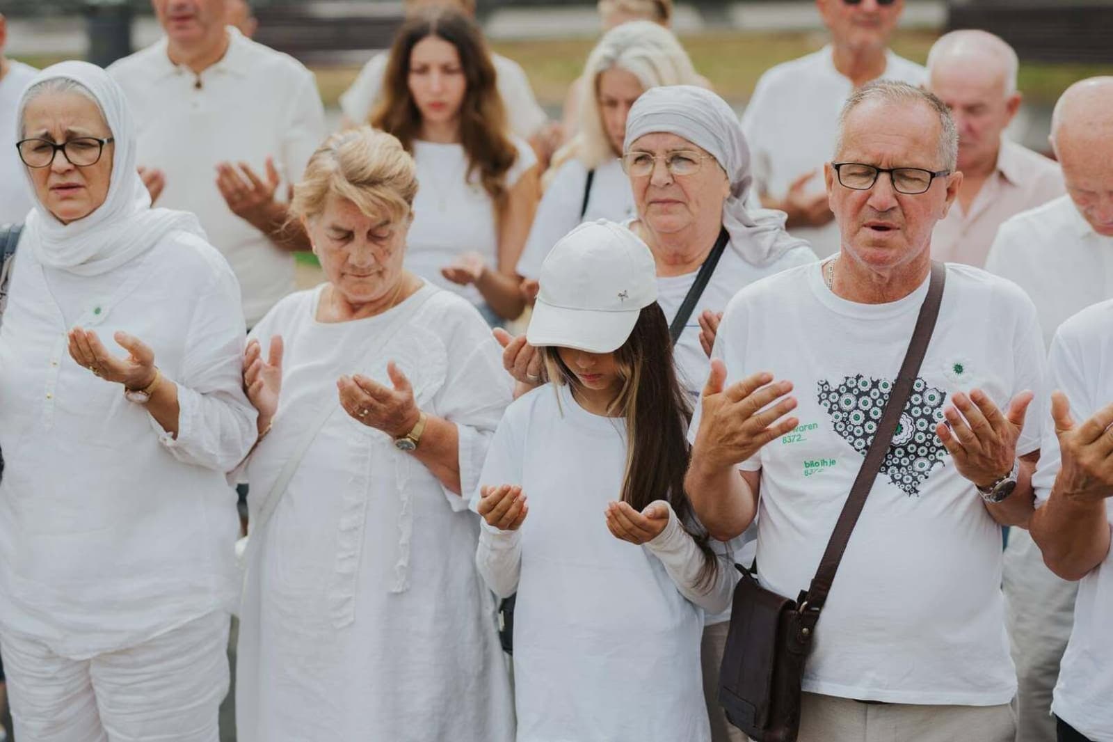 Cazin povodom 31. godišnjice genocida u Srebrenici: Dokazali smo da nema zaborava i da negatori nemaju šanse nad istinom - slika 5