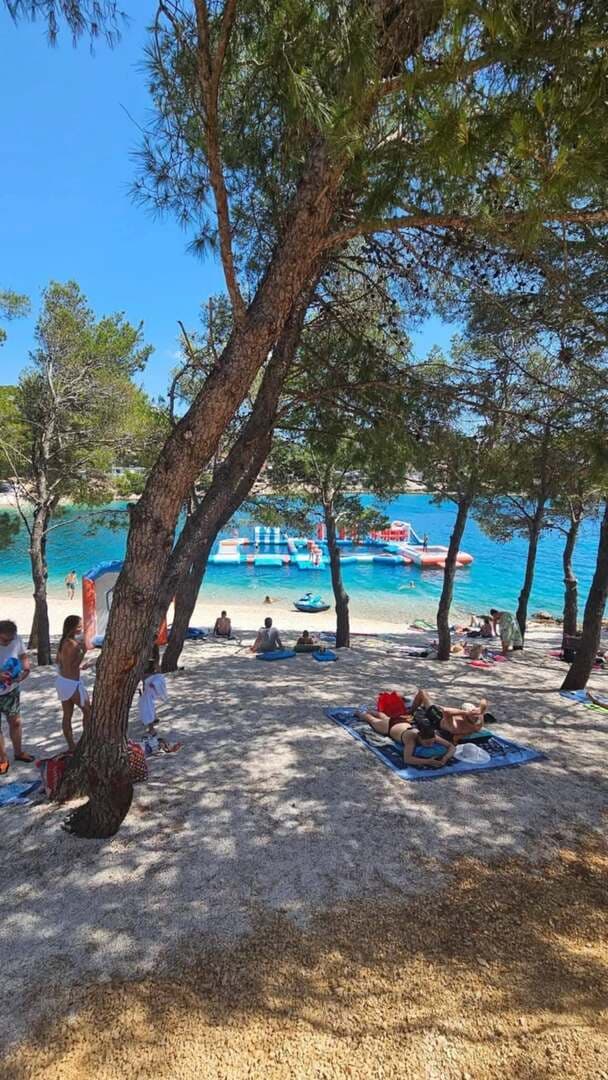Masovne krađe na plažama U Hrvatskoj: Lopovi odnose sve, upućen apel turistima - slika 1