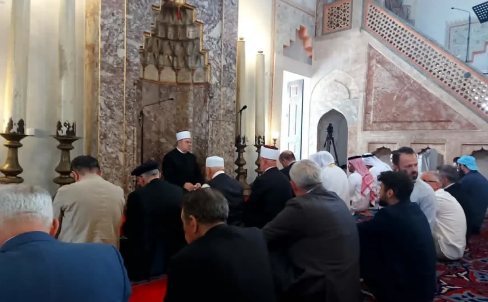 U Sarajevu klanjana dženaza bivšem emiru Katara - slika 1