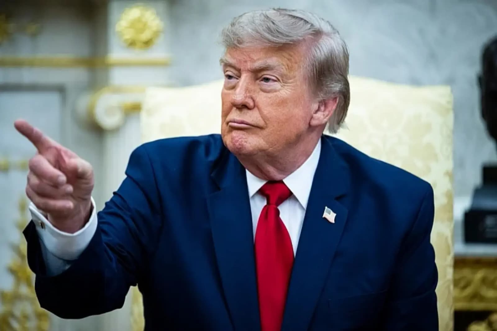 Trump zaprijetio napadima na mostove i elektrane u Iranu ako... - slika 1