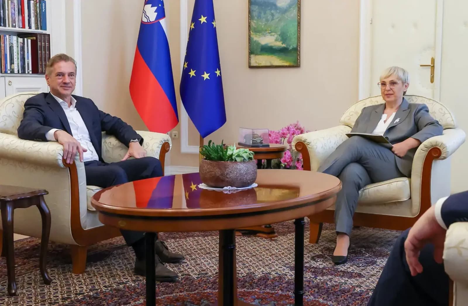 Golob optužio vlast za kršenje ustava - slika 1