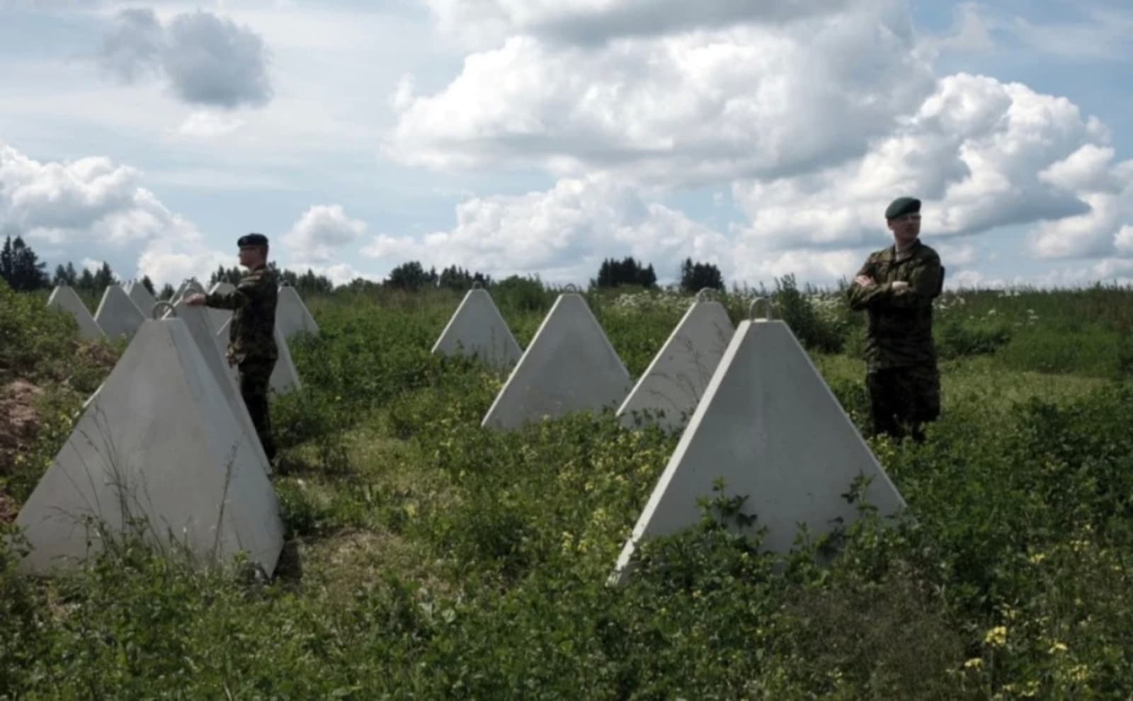 Britanija raspoređuje dodatnih 400 vojnika u Estoniju zbog straha od ruske agresije - slika 1