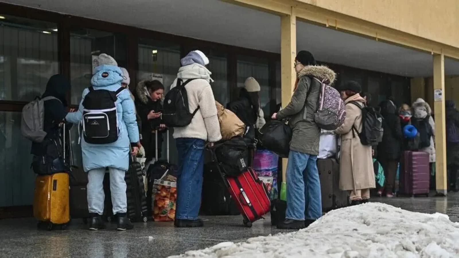Većina Poljaka prvi put od 2014. godine protiv prihvata ukrajinskih izbjeglica - slika 1
