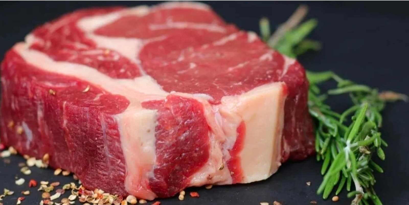 Cijene hrane divljaju: Kilogram teletine u mesnicama premašio 40 KM - slika 1