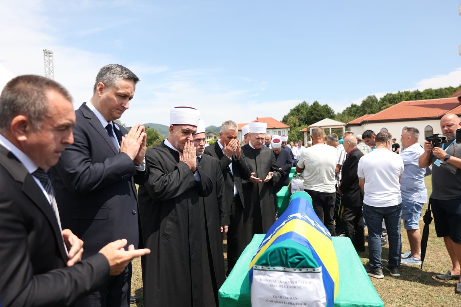 Dženaza u Kamičanima: Konačni smiraj nakon tri decenije - slika 1