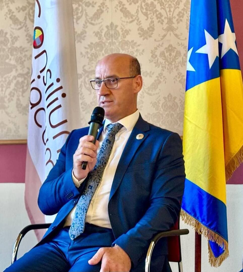 Salkić: Naš problem nije to što oni pjevaju, nego što nas uvjeravaju da prošlost treba zaboraviti - slika 1