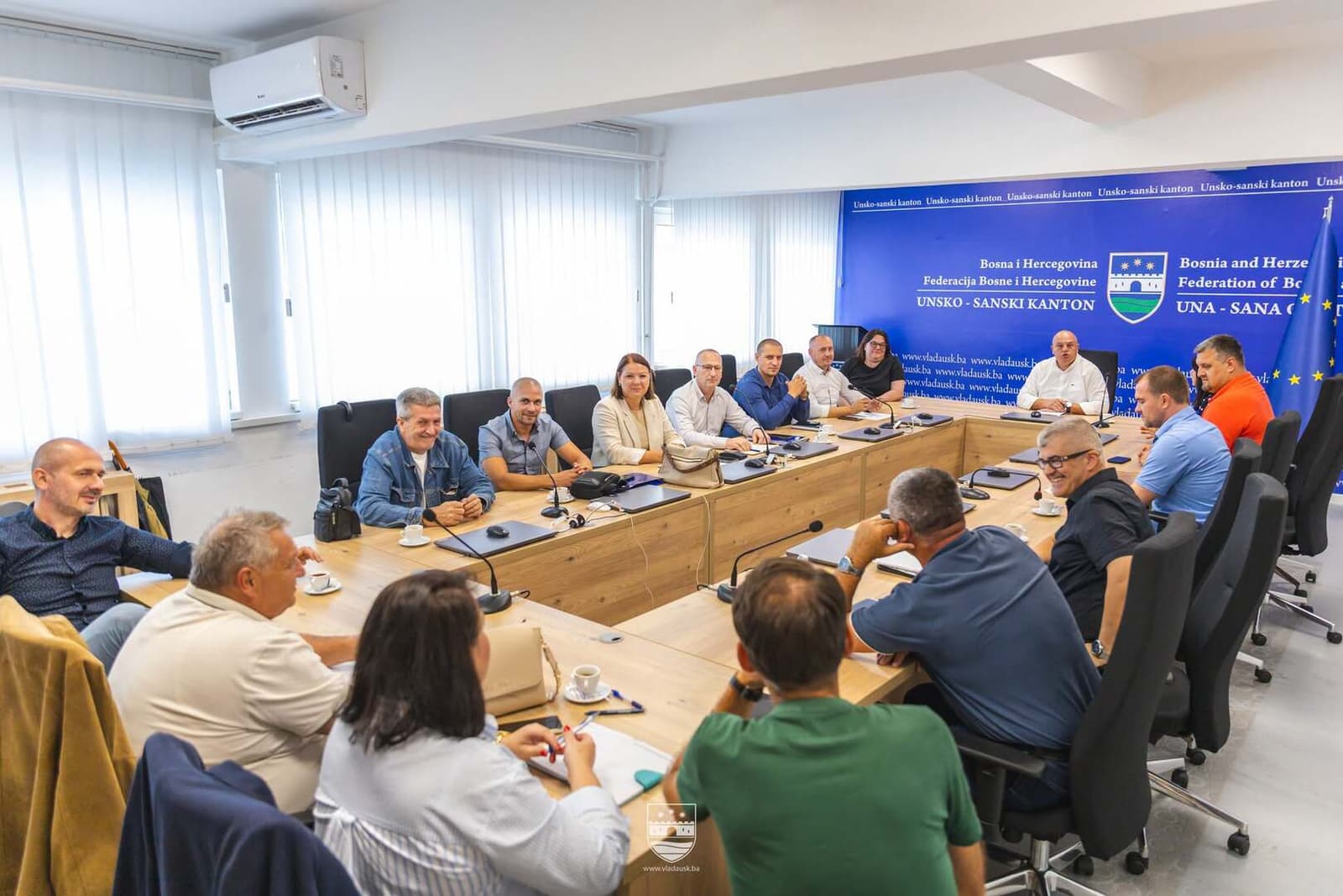Vlada USK i sindikati postigli dogovor: Od 1. augusta veća osnovica za sve budžetske korisnike - slika 1