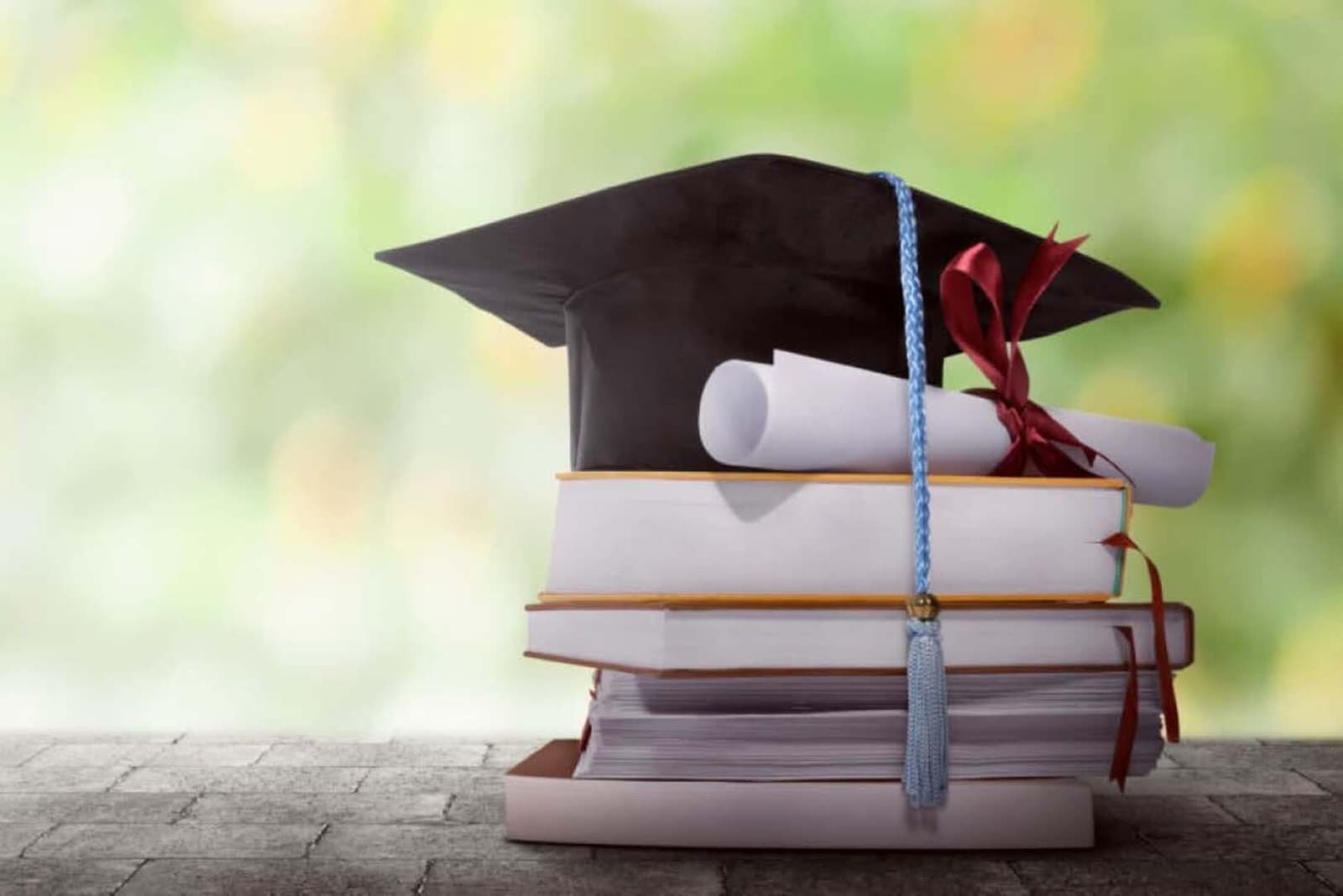 Isplaćene studentske stipendije u ZDK: Više od 1,4 miliona KM za podršku studentima - slika 1