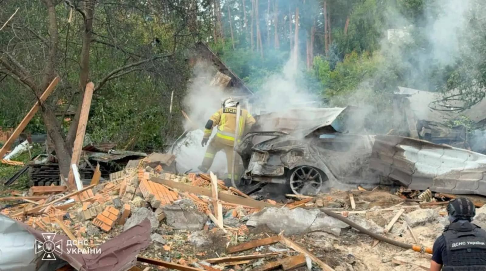 Ruski raketni napad na Kijevsku oblast: Poginulo 10 ljudi, oko 100 povrijeđeno - slika 1