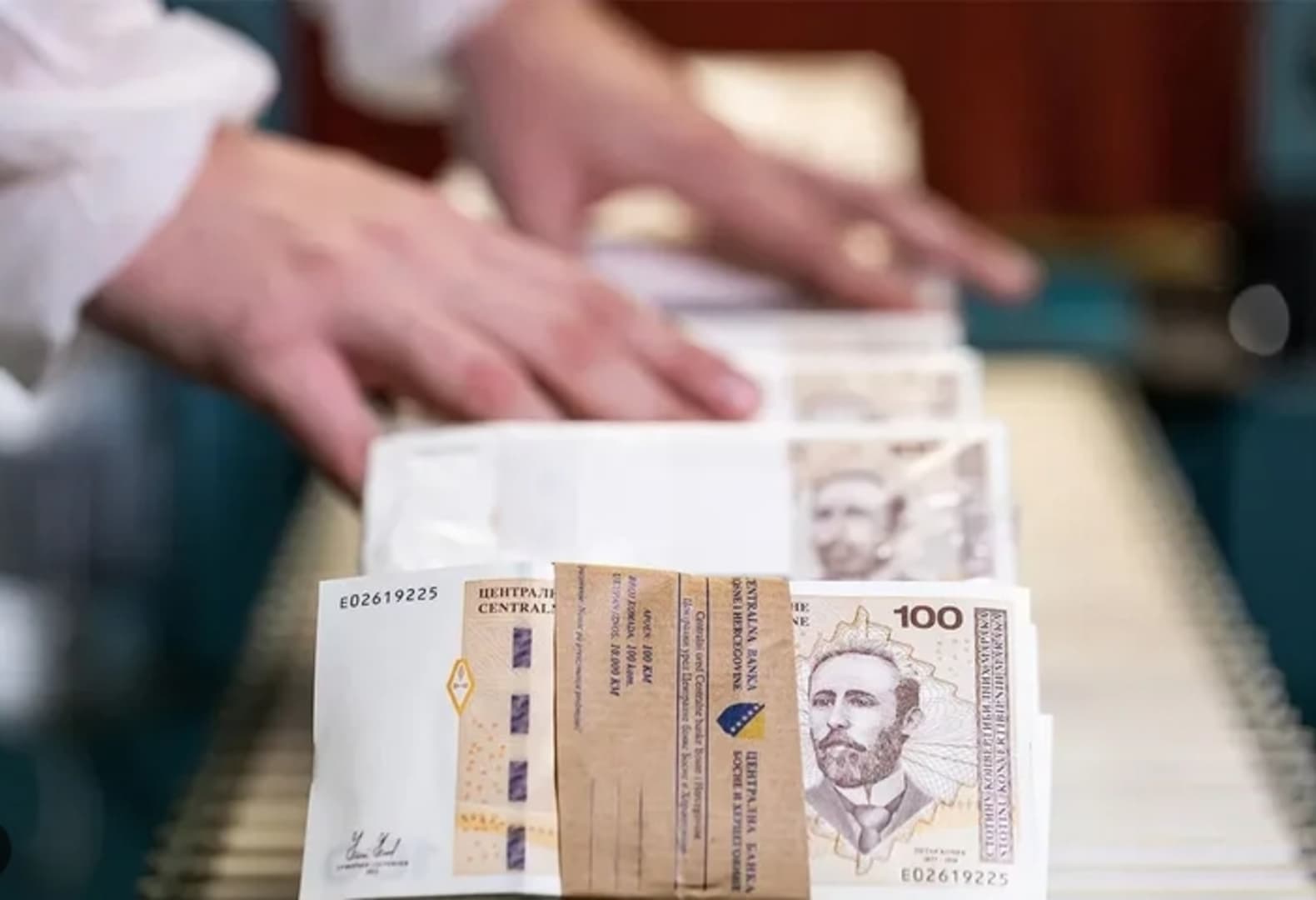 Naša stranka o boračkom dodatku: 235 miliona KM je teret za budžet, a borcima ide tek 18 do 66 KM mjesečno - slika 1