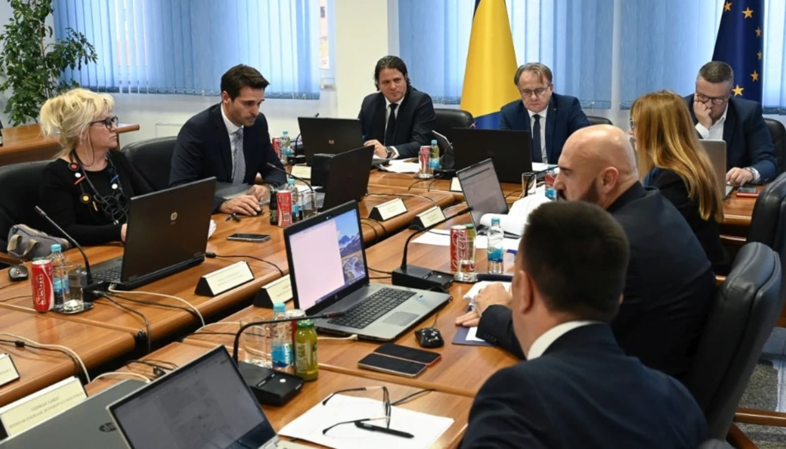 Vlada Federacije BiH raspodijelit će 50 miliona KM općinama i gradovima, utvrdili na koji način - slika 1