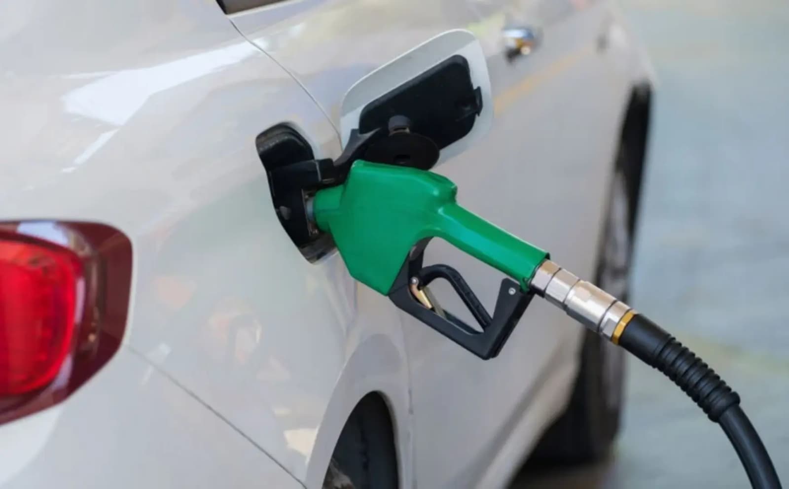 Novi šok na pumpama u Sarajevu: Litar dizela skoro 3,5 KM - slika 1