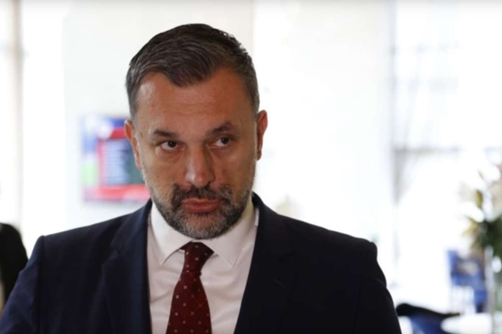Dva puta pred Konakovićem: Kojim god da krene čeka ga “režim” - slika 1