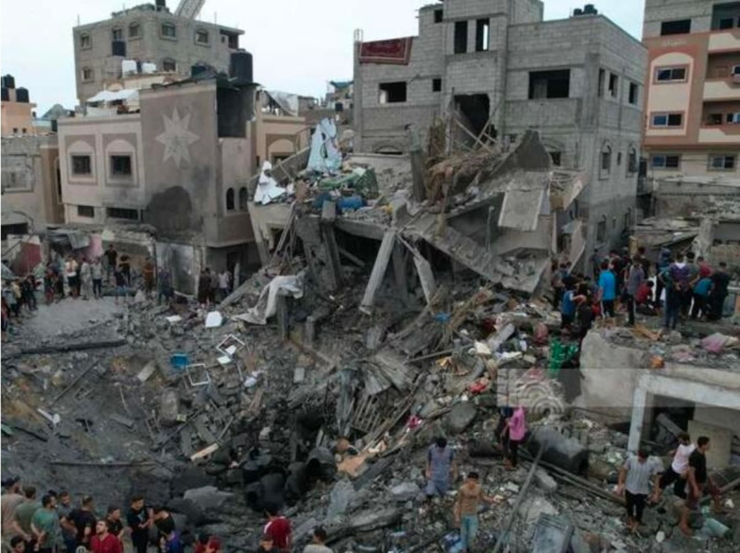 U izraelskim napadima na Gazu ubijeno najmanje 13 Palestinaca - slika 1