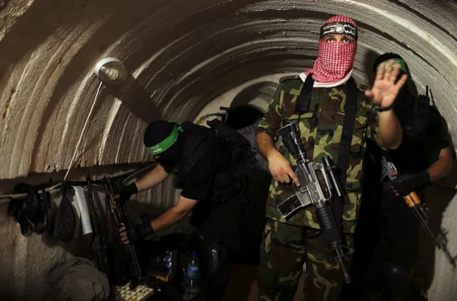 Hamas tvrdi da izraelski zračni napadi ugrožavaju plan za novu fazu primirja u Gazi - slika 1