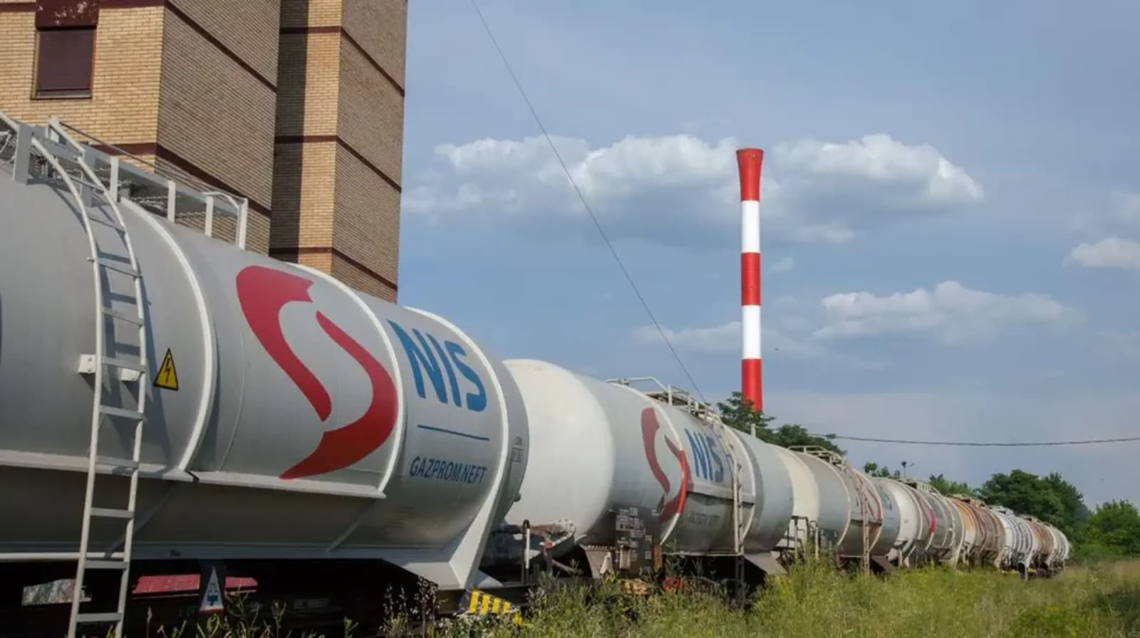 Srbija produžila zabranu izvoza nafte i naftnih derivata - slika 1
