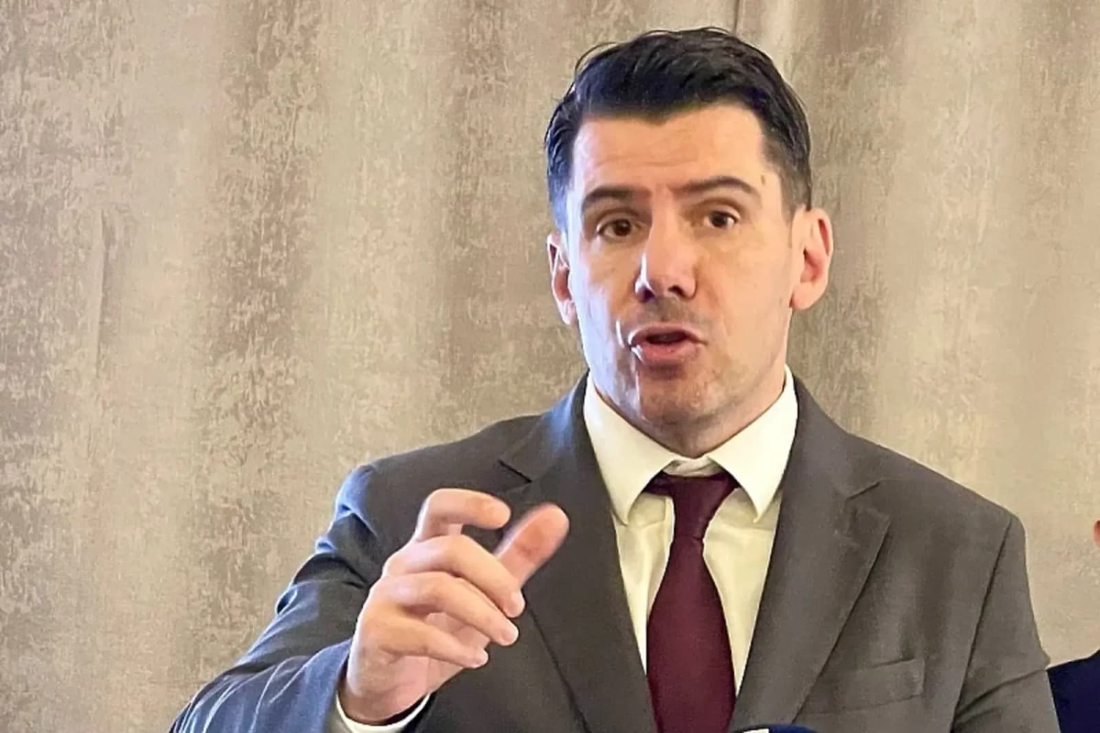 Hrvatski desničar ponovo traži angažovanje vojske na granici: Postoji mogućnost da neko u BiH zakuha stvari - slika 1