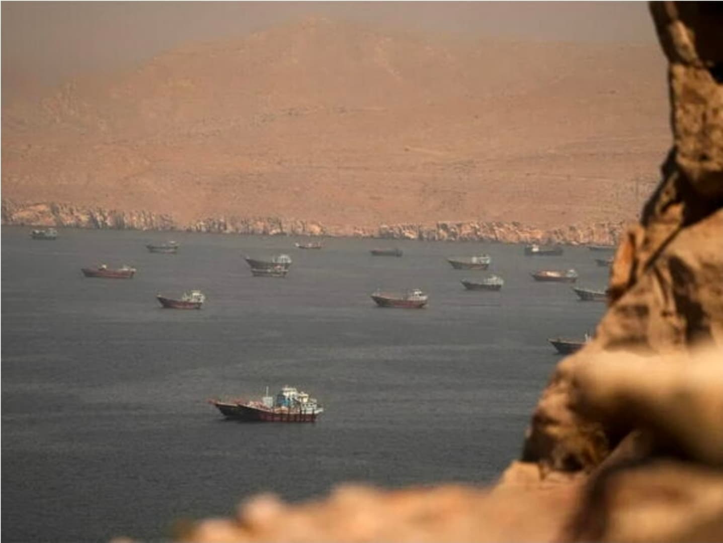 Iran i Oman dogovorili rutu kroz Hormuz, Trump prijeti napadom - slika 1