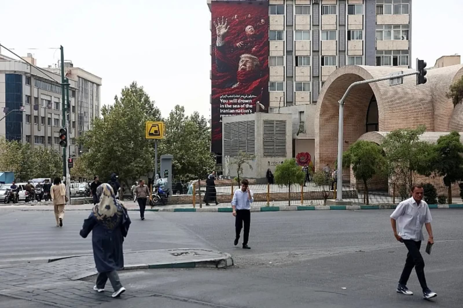 Iran zaprijetio da će ciljati zemlje Perzijskog zaljeva ukoliko SAD pokrenu nove napade - slika 1