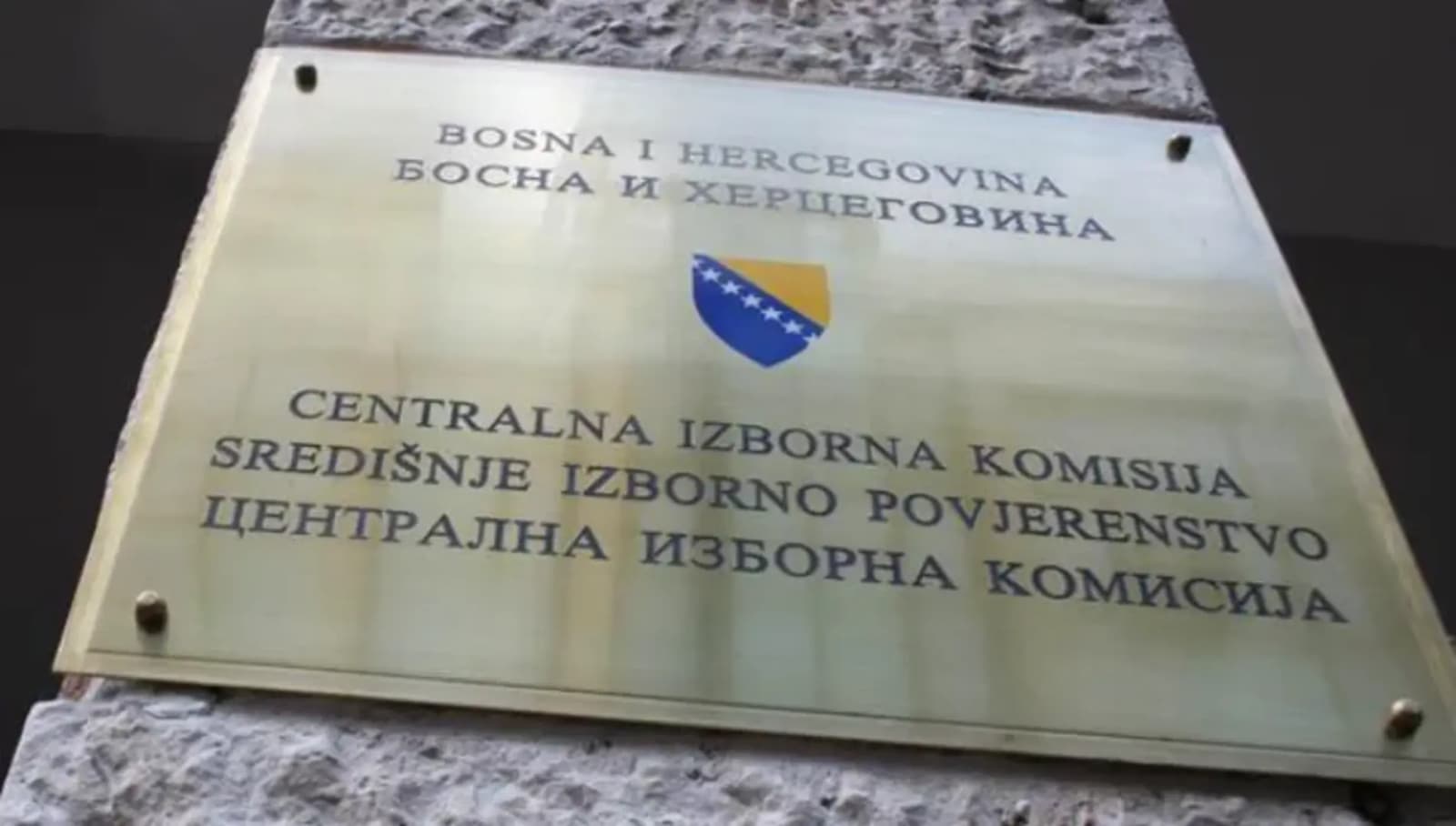 CIK izrekao nove kazne: PSs, SNSD i SDP BiH kažnjeni zbog preuranjene kampanje - slika 1