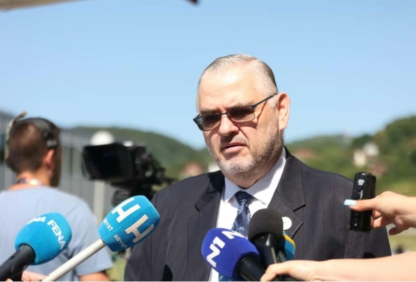 Crishock posjetio Banja Luku: Održao sastanke i s predstavnicima vlasti Rs - slika 1