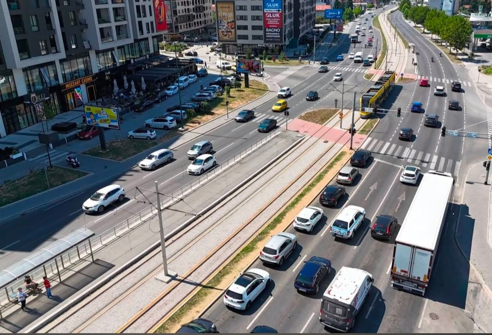 Šteta: Raskrsnicom na Stupu tokom ljeta dnevno prođe oko 100.000 vozila - slika 1