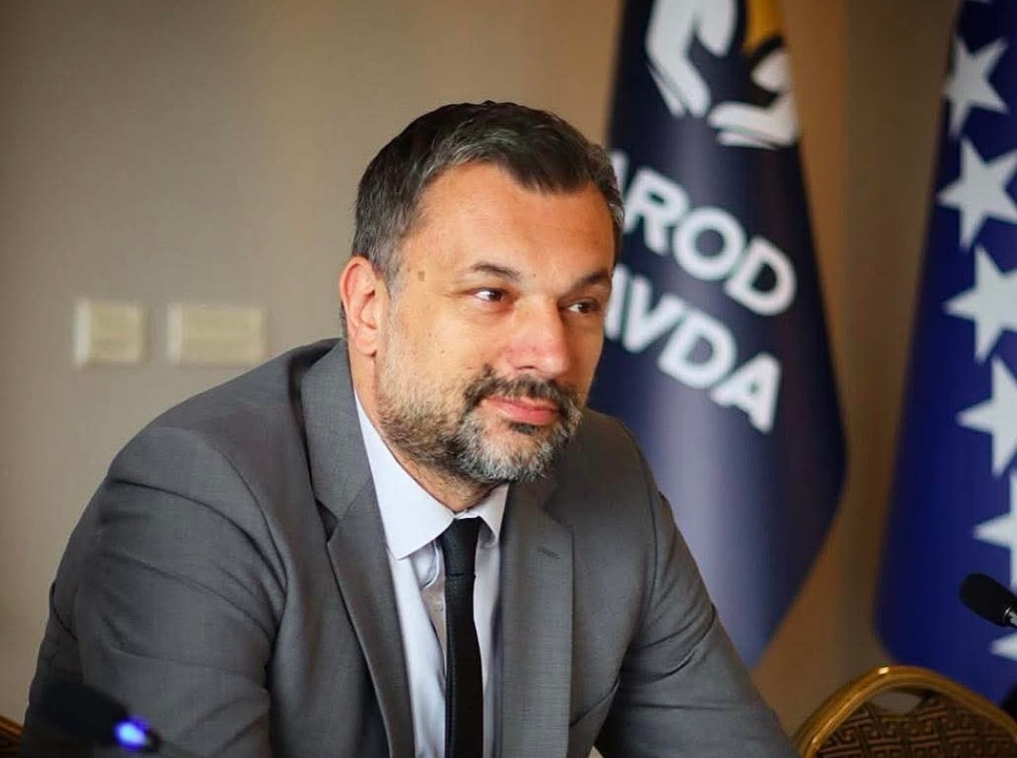 Konaković odgovorio Turković: "Zaštitit ćemo institucije i od vas, napišite izvinjenje ljudima u DKP mreži" - slika 1