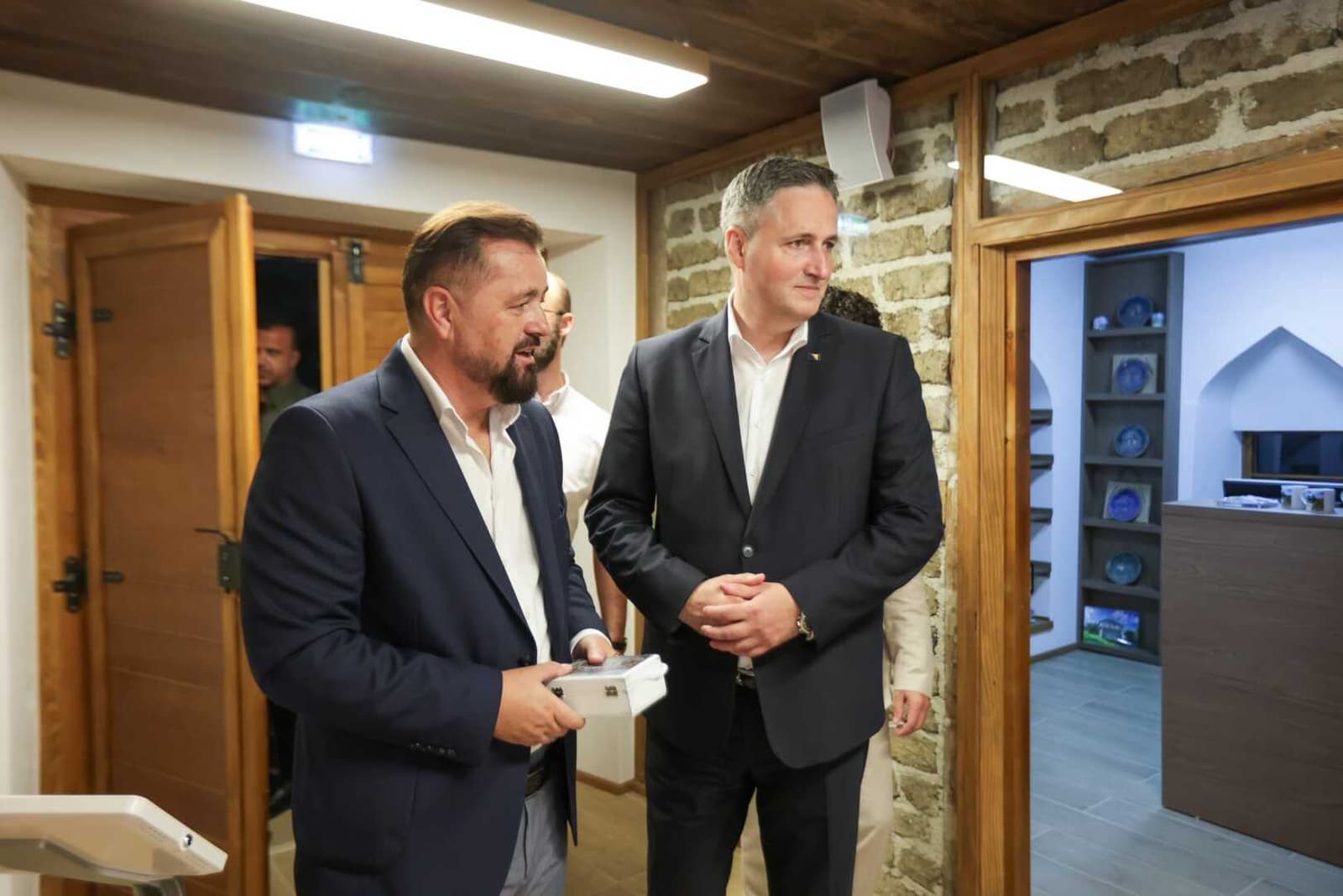 Bećirović i Ogrešević otvorili Muzej „Kuća Nurije Pozderca“ u Cazinu - slika 1