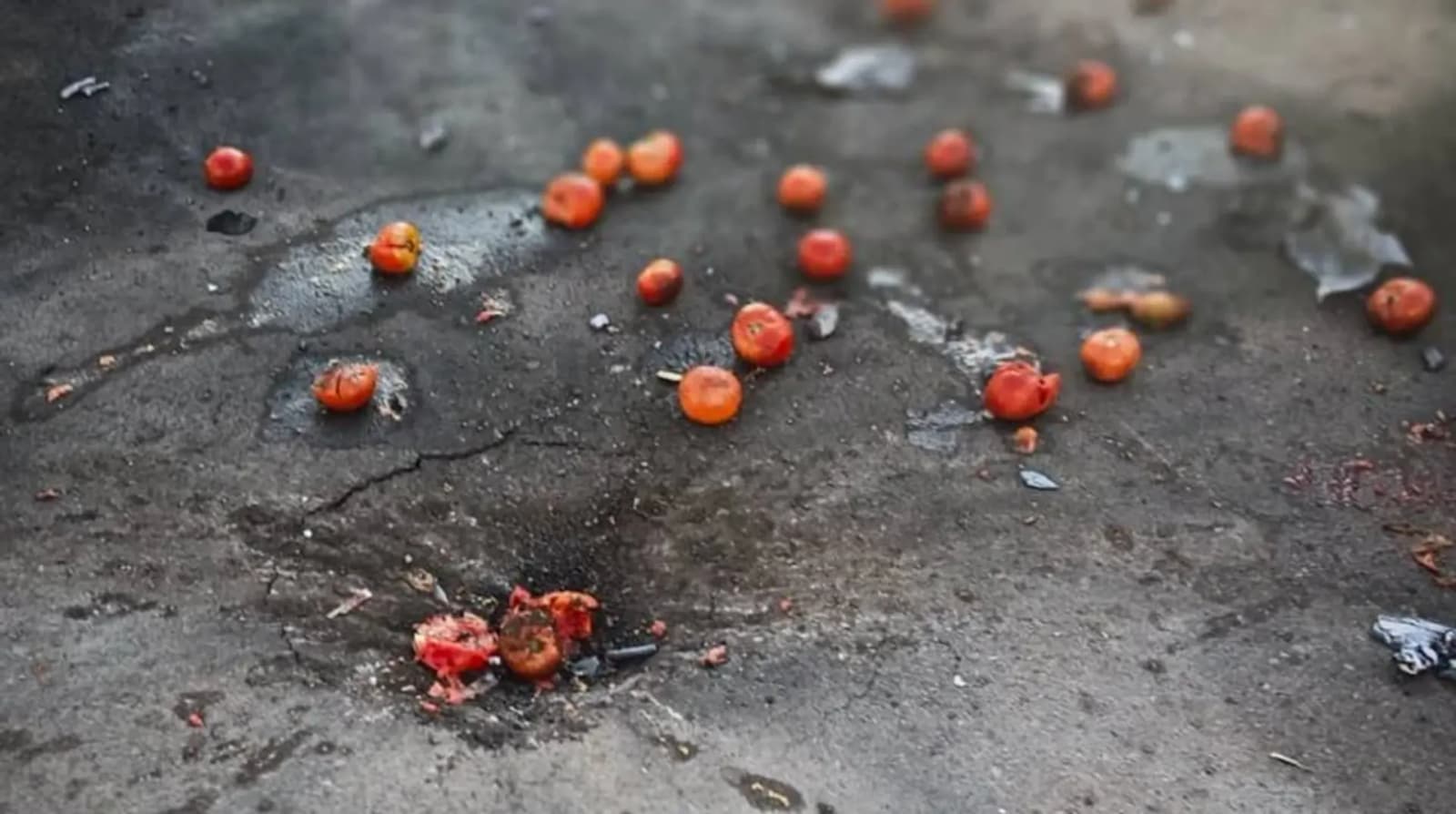 Novi napad u Sumskoj oblasti: Ruski dron pogodio pijacu, 10 ljudi povrijeđeno - slika 1