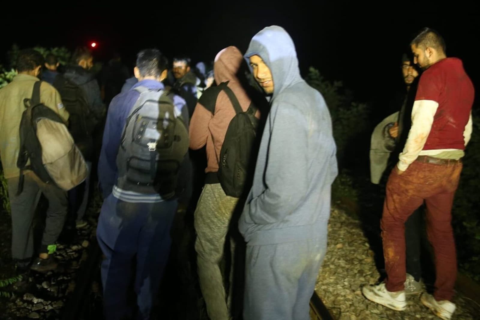 Sigurnosne agencije dobile informacije: Hrvatska na Željavi pravi imigracioni centar kako bi u BiH mogla ilegalno prebacivati migrante - slika 1