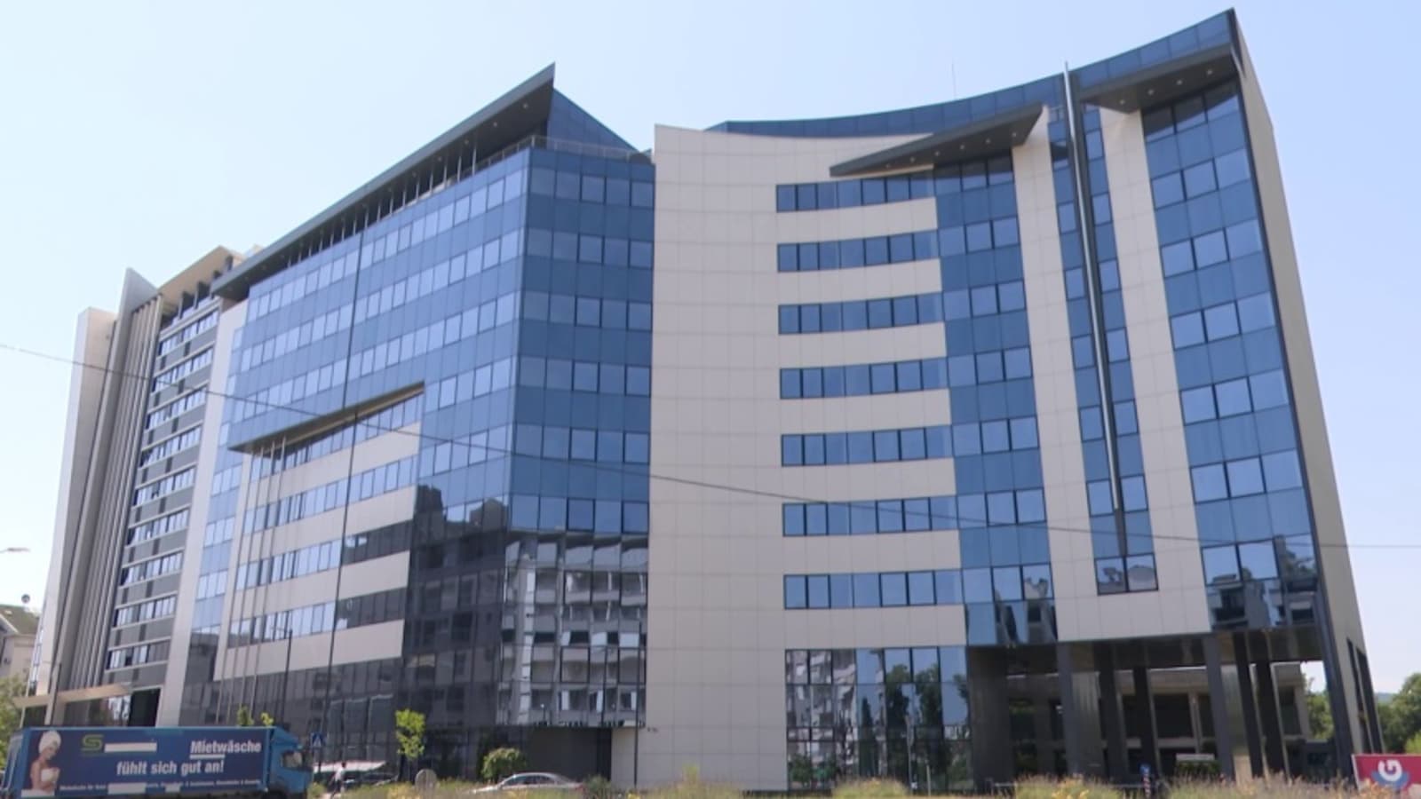 Kumova zgrada od 99 miliona: Kako je kupovina objekta za UIO BiH zapela na putu do Tužilaštva - slika 1