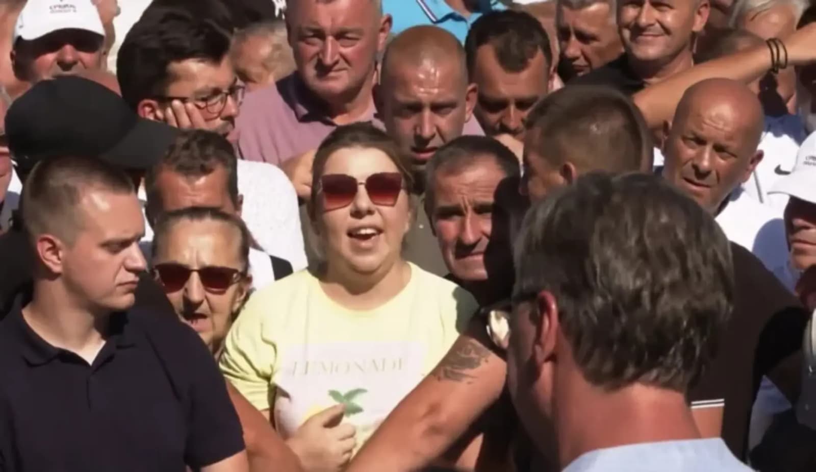 “Obećan mi posao ako prikupim glasove, a dobila sam ništa” (VIDEO) - slika 1
