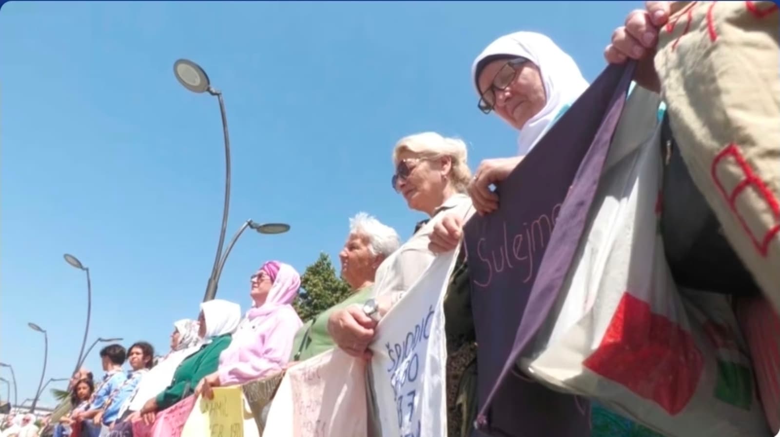 Žene Srebrenice ponovo zatražile istinu o lokacijama grobnica i nestalima - slika 1
