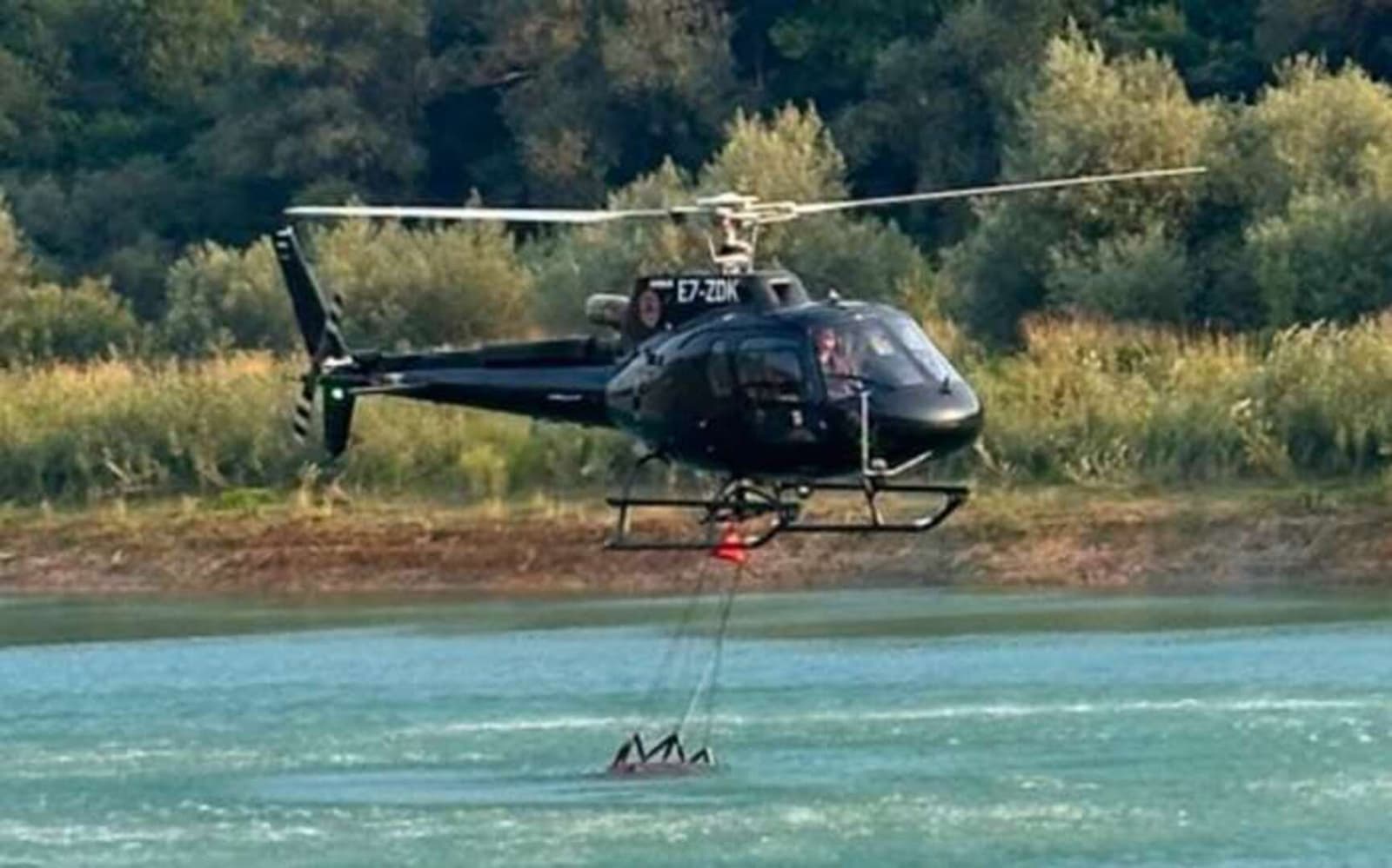 "Radno magare" Zeničko-dobojskog kantona: Višenamjenski helikopter u funkciji spašavanja života - slika 1