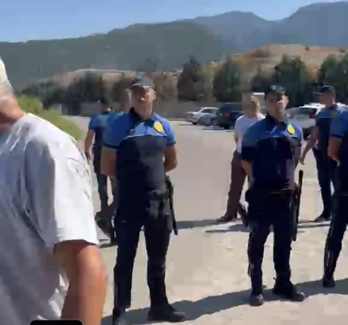 MOSTAR - PROTESTI ZBOG UBORKA: Uhapšen zastupnik Skupštine HNK i ratni komandat - slika 1