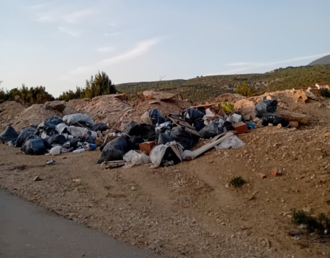 Gorica kod Stoca ponovo zatrpana otpadom: Vrijeme je za reakciju! - slika 1