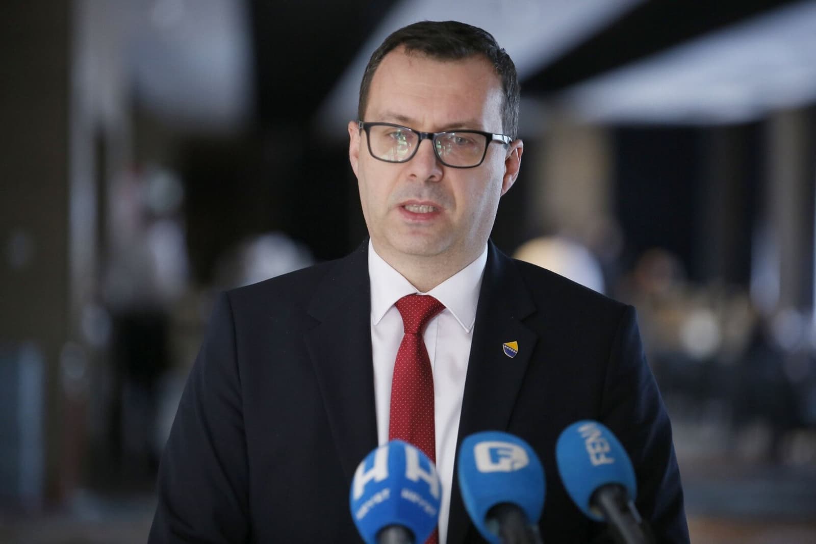 Džindić traži odgovore zbog videa iz Pretisa: „Ko je odobrio objavu tehnologije proizvodnje granate?“ - slika 1