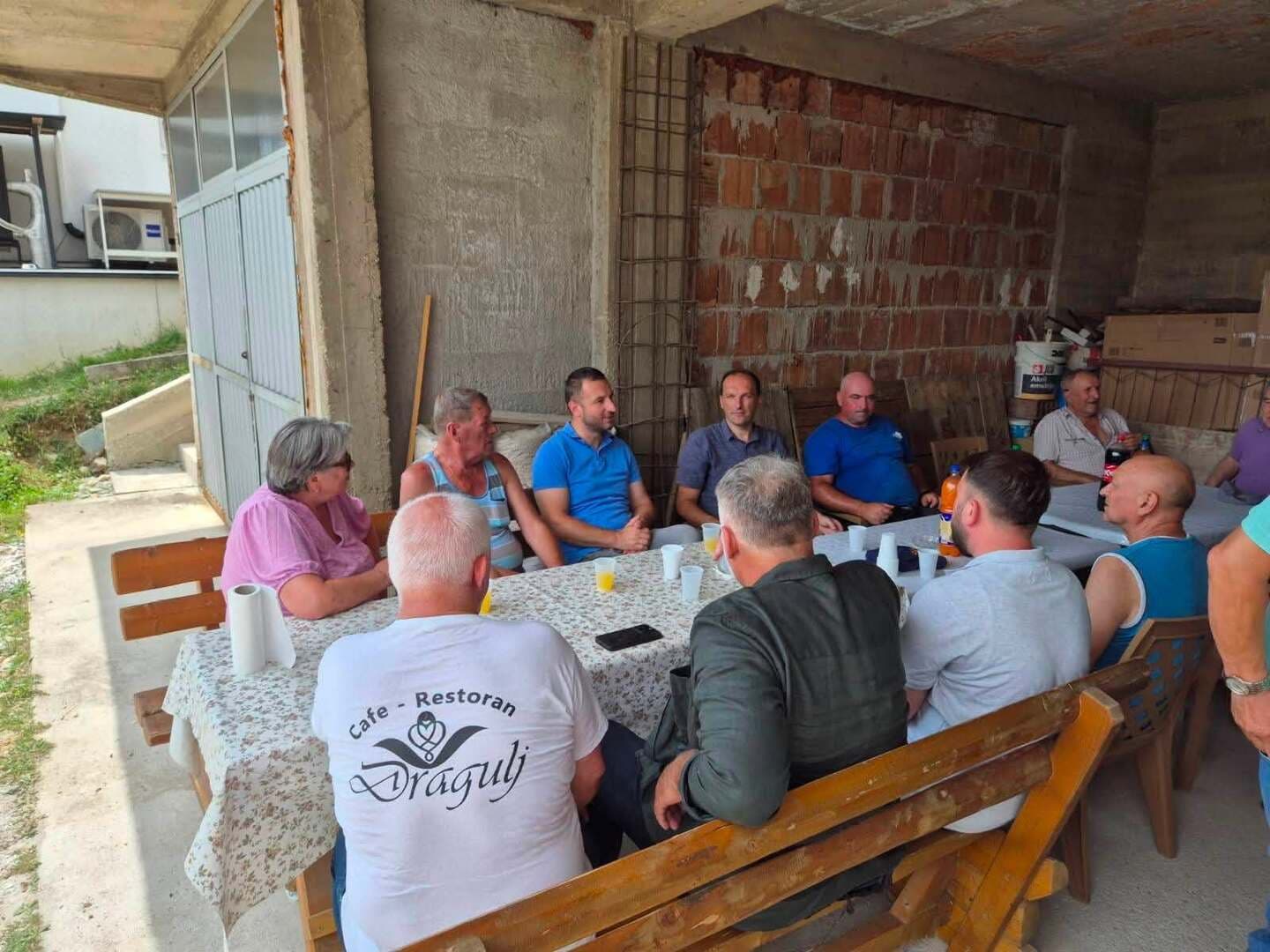 Efendić uz građane obišao novogradske ulice - slika 1