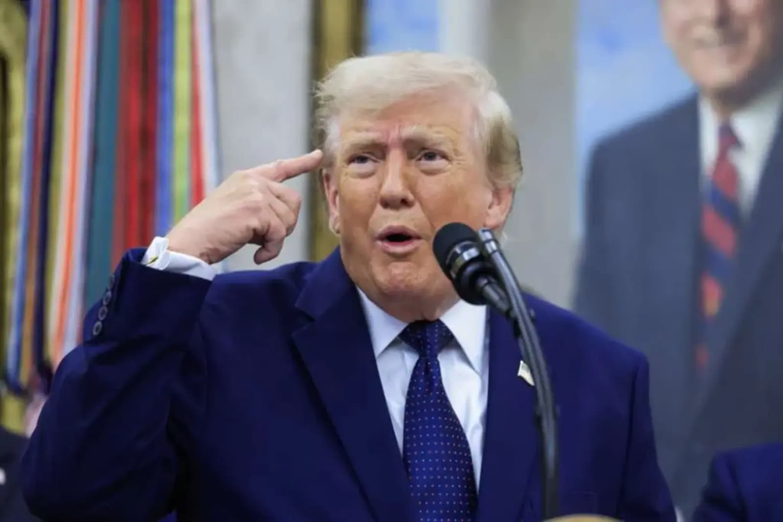 Trump protiv pomjeranje sata: 'Ukinite tu glupost' - slika 1