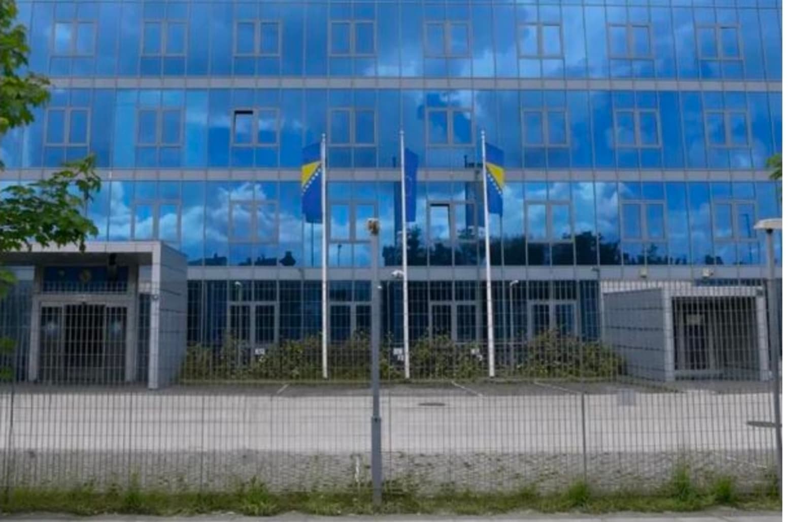 Služba za strance hakovana zbog zastarjelog sistema? Na udaru desetine institucija - slika 1