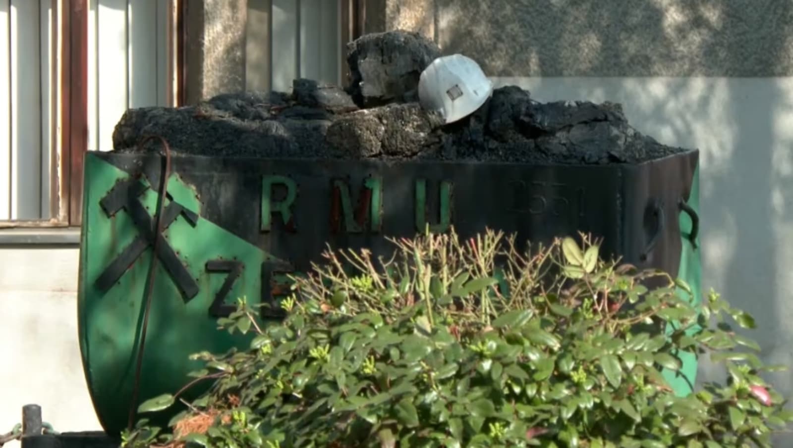 Rudari dobili plate, problemi nisu nestali: "EPBiH nedostaje milion tona uglja, struja se kupuje izvana" - slika 1