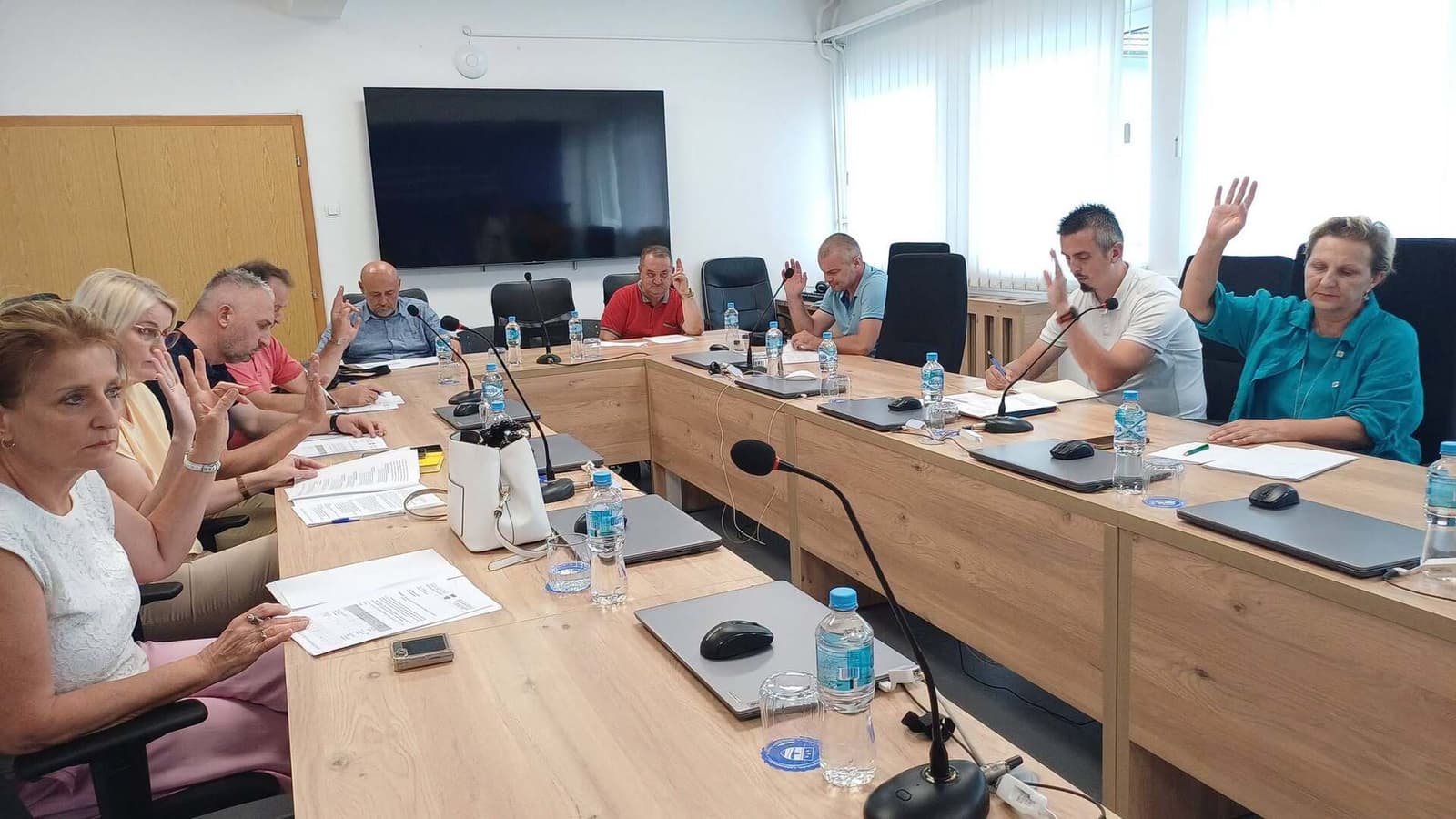 Požari u USK-u: U deset dana 122 intervencije, Štab CZ traži hitno jačanje vatrogasnih kapaciteta - slika 1