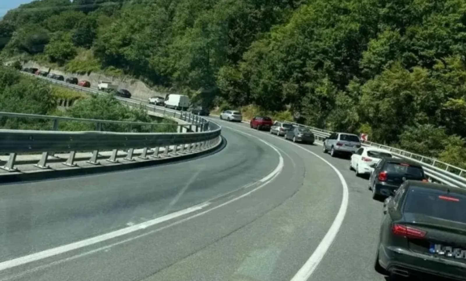 Stručnjak za saobraćaj predlaže rješenja za haos na Bradini - slika 1