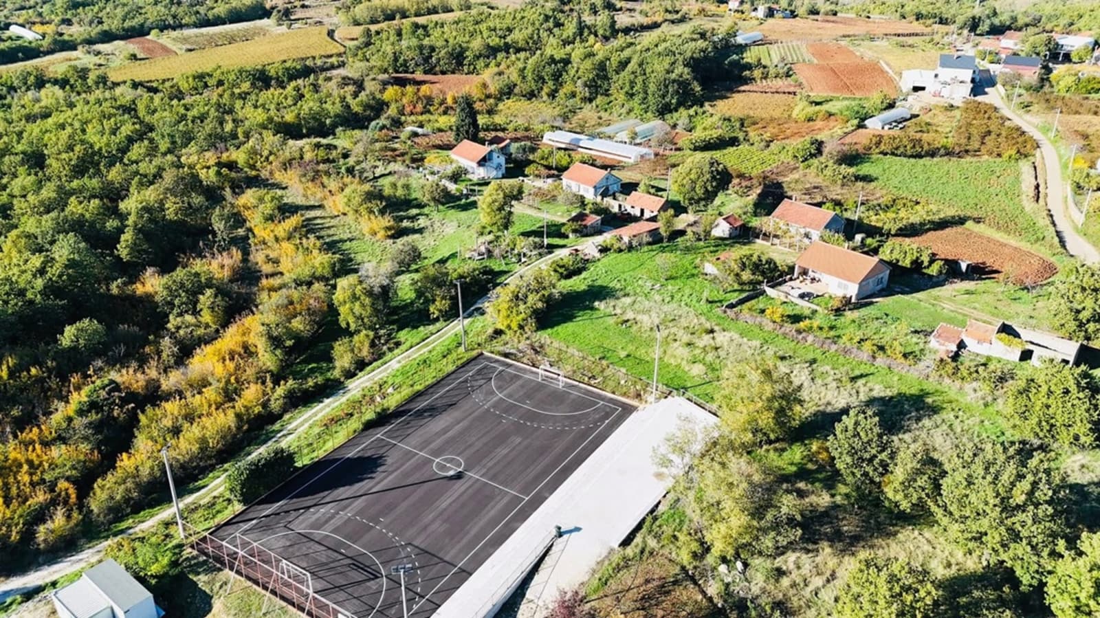 Federalno ministarstvo raseljenih osoba i izbjeglica u mandatu uradilo više od 220 kilometara asfaltnih puteva u povratničkim mjestima - slika 3