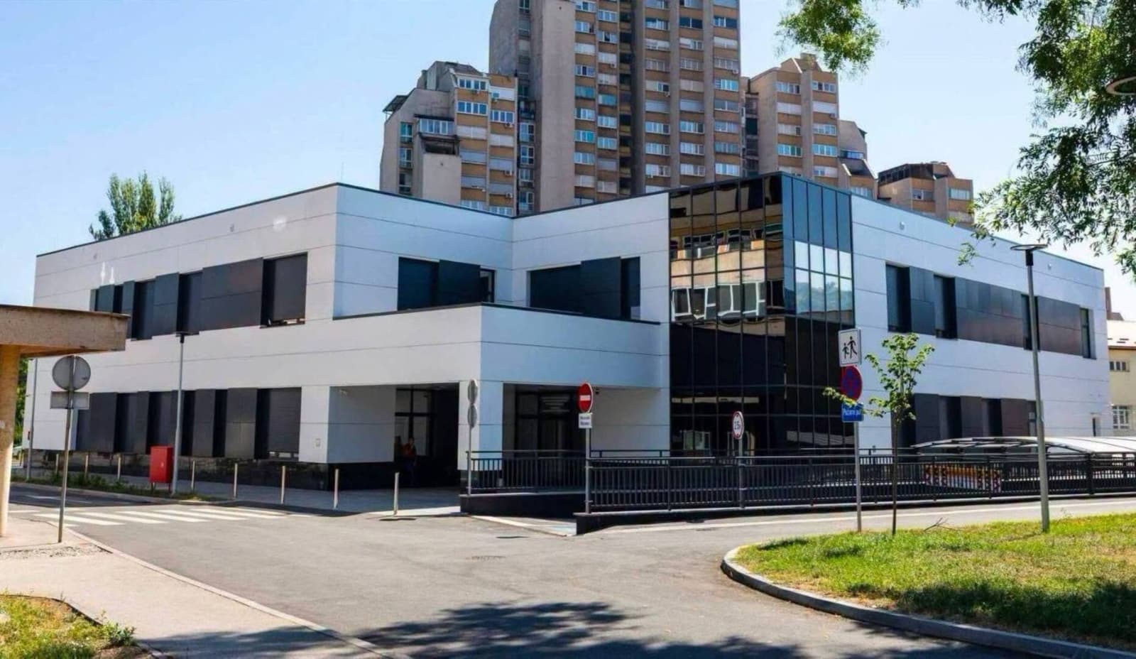 Nova zgrada Hitne pomoći u Zenici otvorena, Vlada ZDK izdvojila 3,5 miliona KM - slika 1