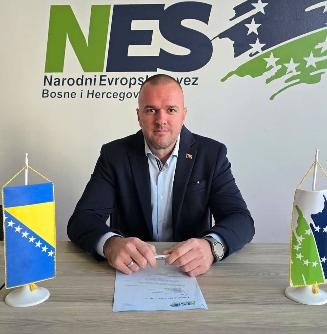 Političari narikače: Vlast ne postoji da bi nam saopštavala probleme, nego da bi ih rješavala - slika 1