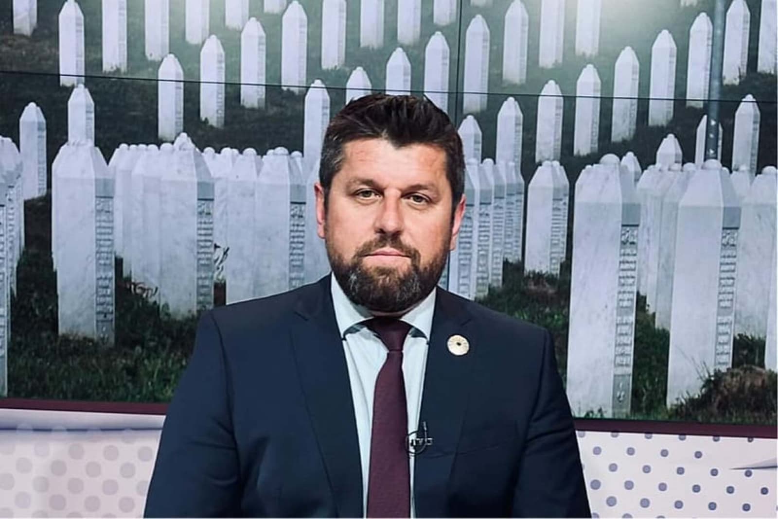 Duraković o gnusnim snimcima iz Zvornika: "Ovo je grad u kojem su Mladićevi ratni kerovi izvršavali njegove naredbe" - slika 1
