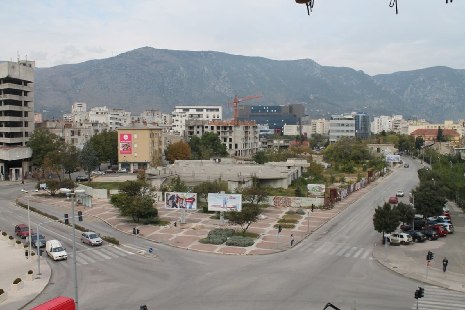 Kako izgraditi kazalište i pritom izbjeći dosadna pitanja o dozvolama - slika 1
