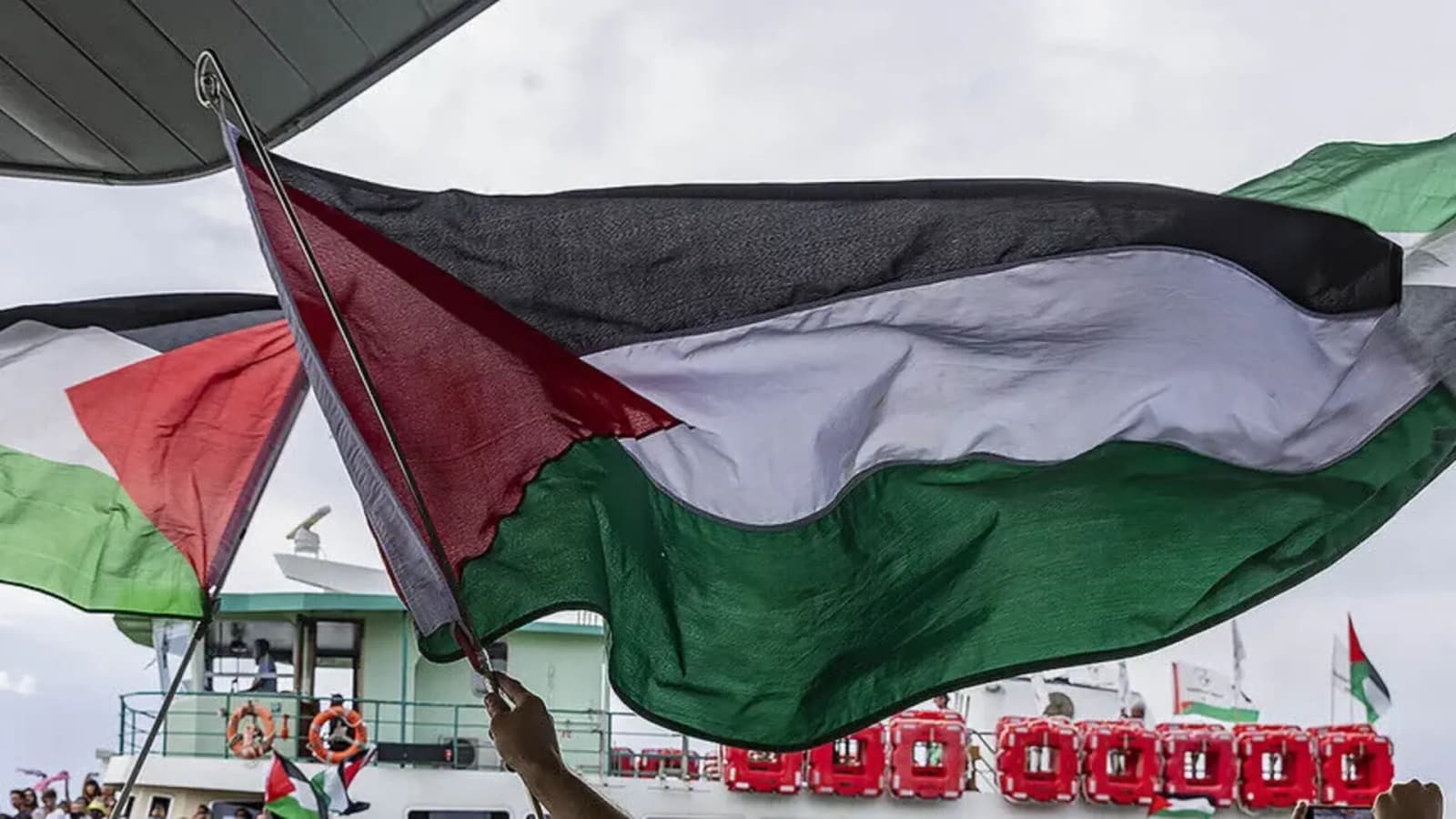 Filmske i umjetničke zvijezde traže isticanje palestinske zastave i prekid saradnje s Izraelom na Festivalu u Veneciji - slika 1