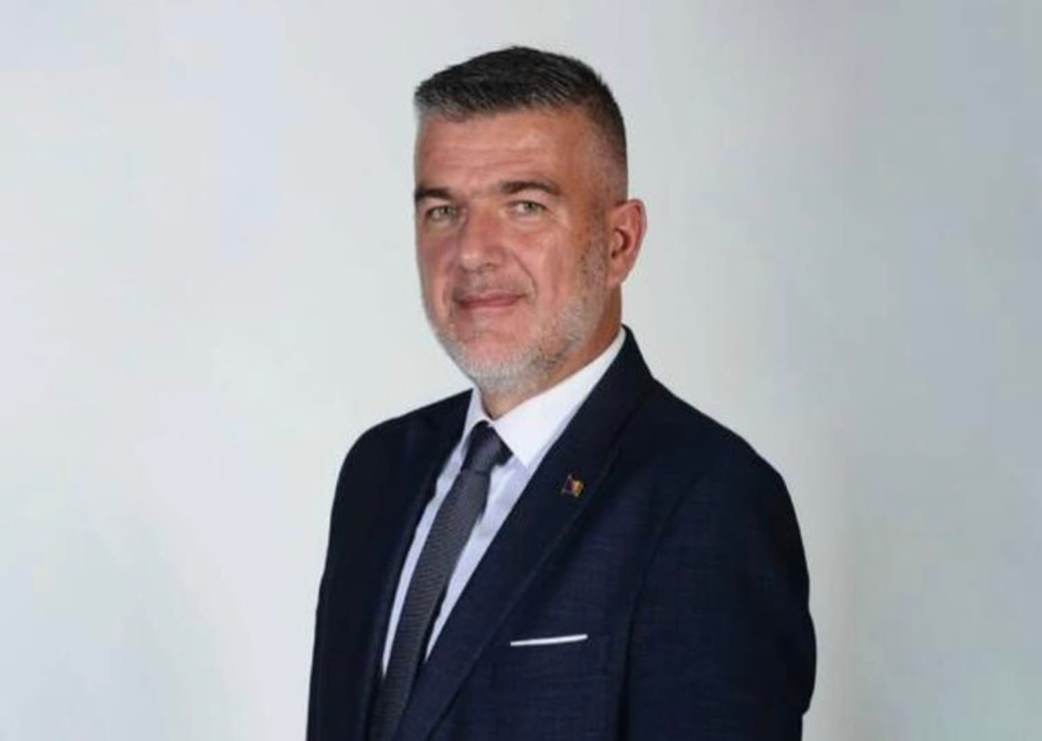 Baćevac na meti zbog statusa o Mladiću, žele ga otjerati iz Skupštine - slika 1